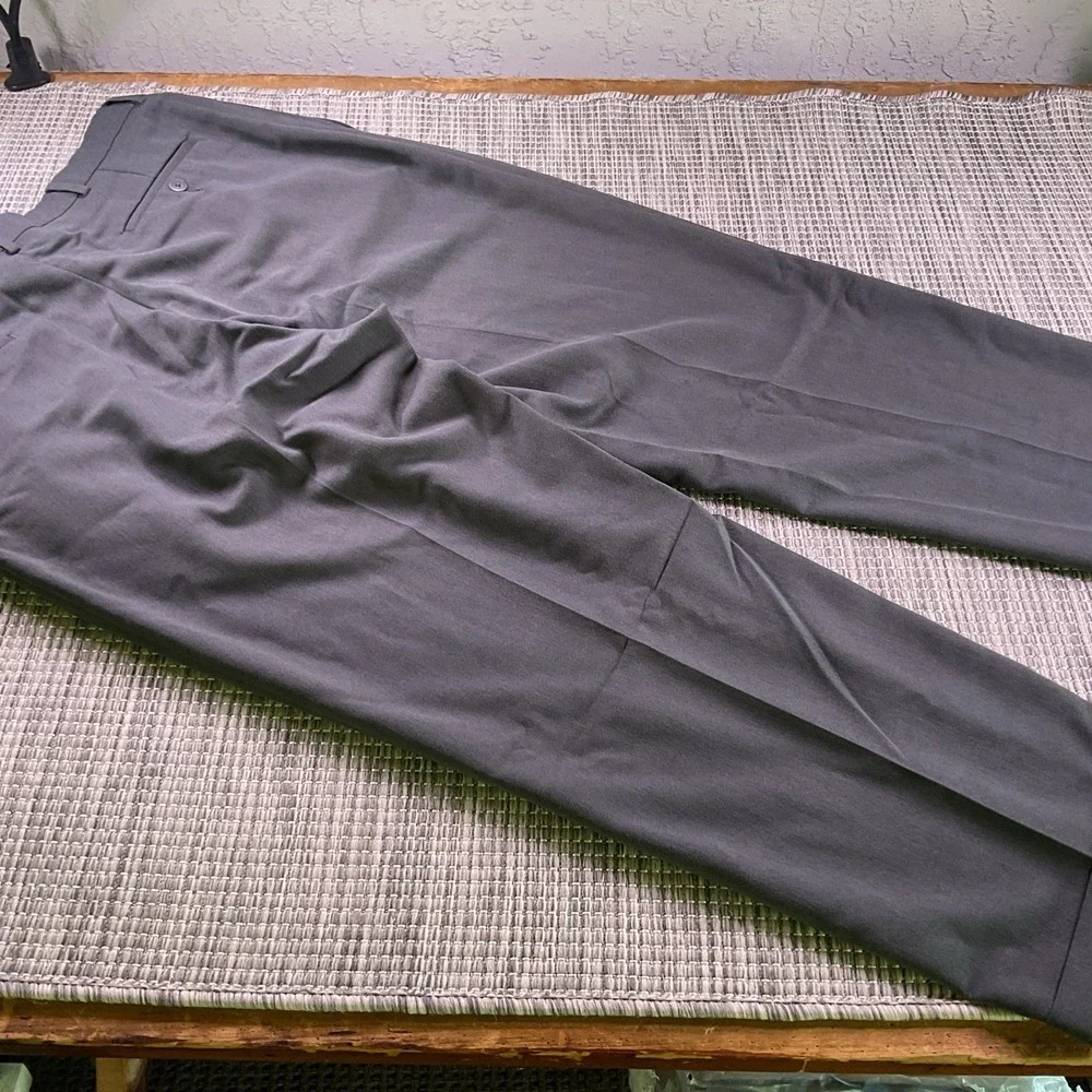 Savane Deep Dye Mens Pleated Dress Pants Olive Green Cuffed W36 L29